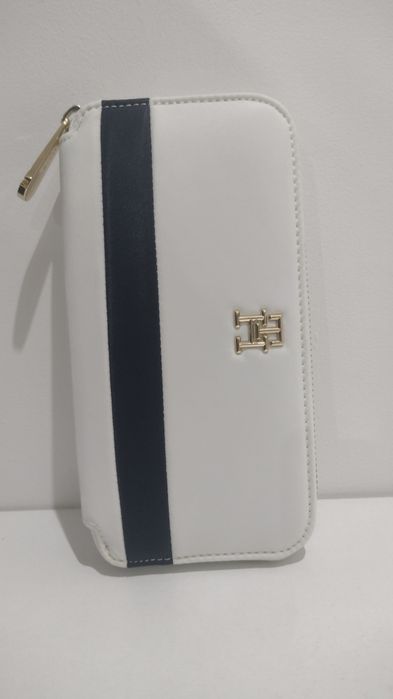 Tommy Hilfiger biały portfel damski