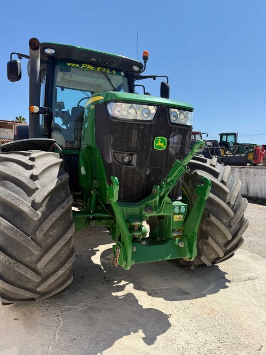 John Deere 7230R