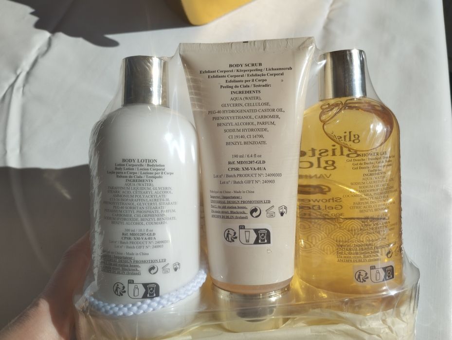Prezent Zestaw kosmetyków 6 elementów nowy żel balsam scrub gąbka sól