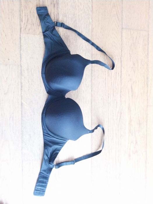 H&M biustonosz czarny gładki 70D 75D