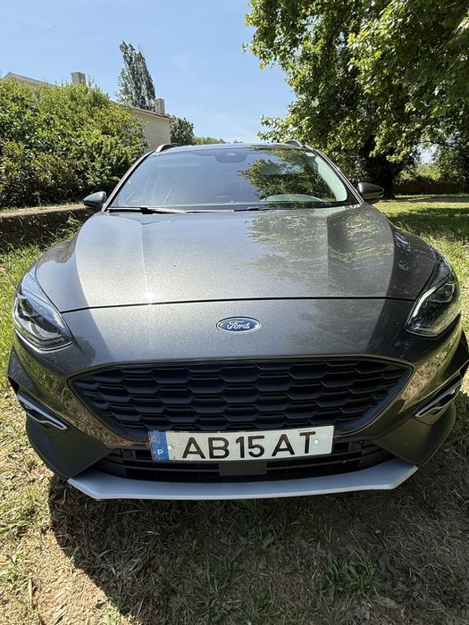 Ford focus active438090939877314560