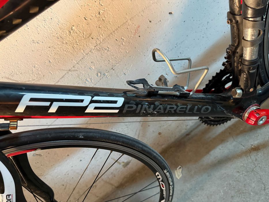 Bicicleta de estrada toda em carbono Pinarello FP2