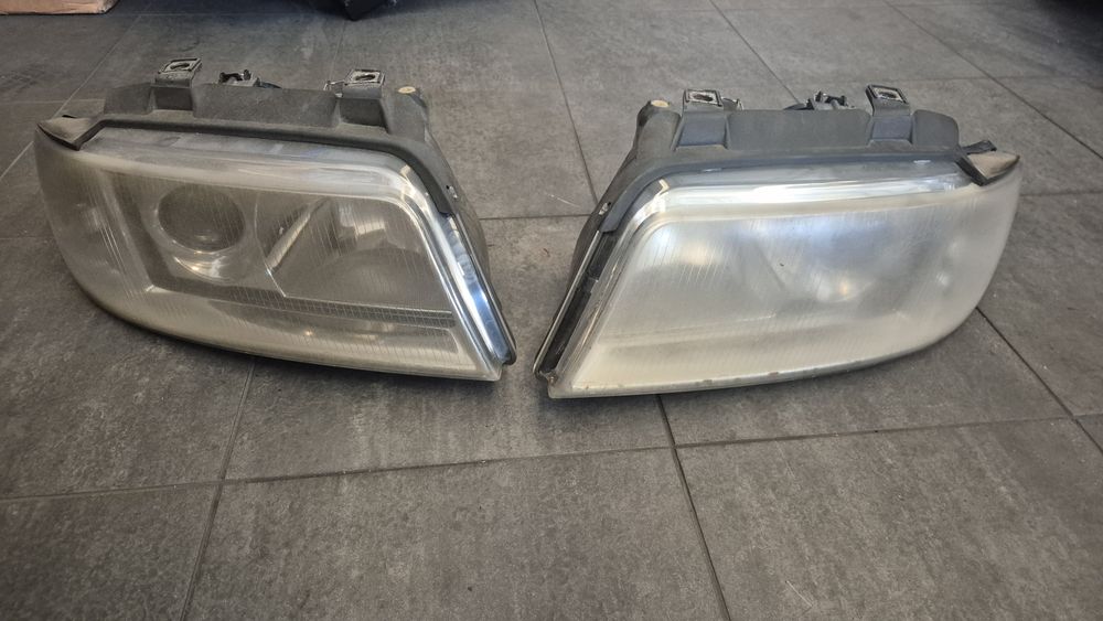 Farol Audi A4 (8D) restyling