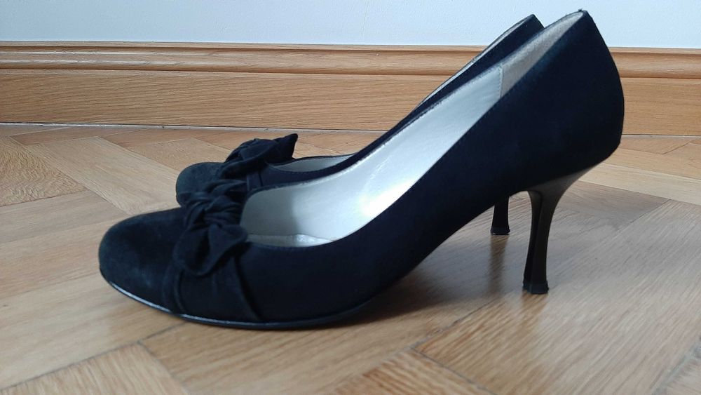 Buty na obcasie czółenka czarne rozmiar 39