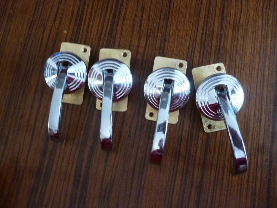 Fiat 125p 126p ,fso, polonez syrena klamka wew +rozeta metal