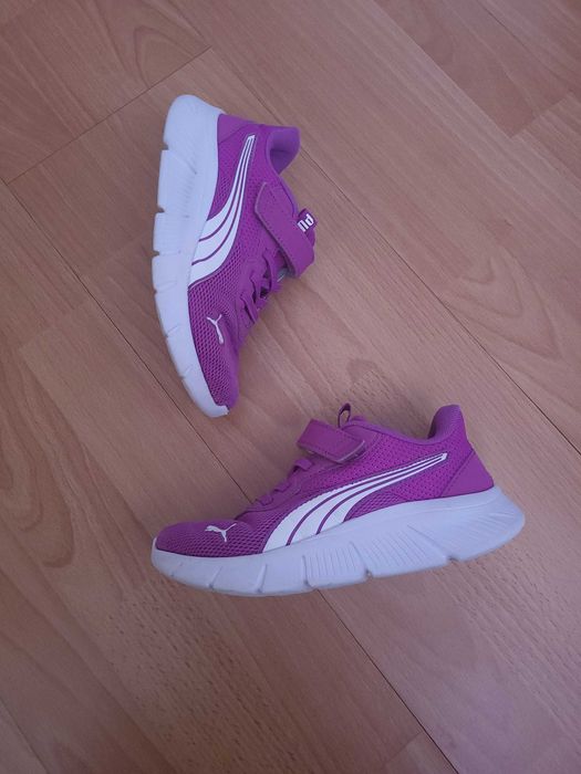 зручні кросівки puma flexfocus р. 32
