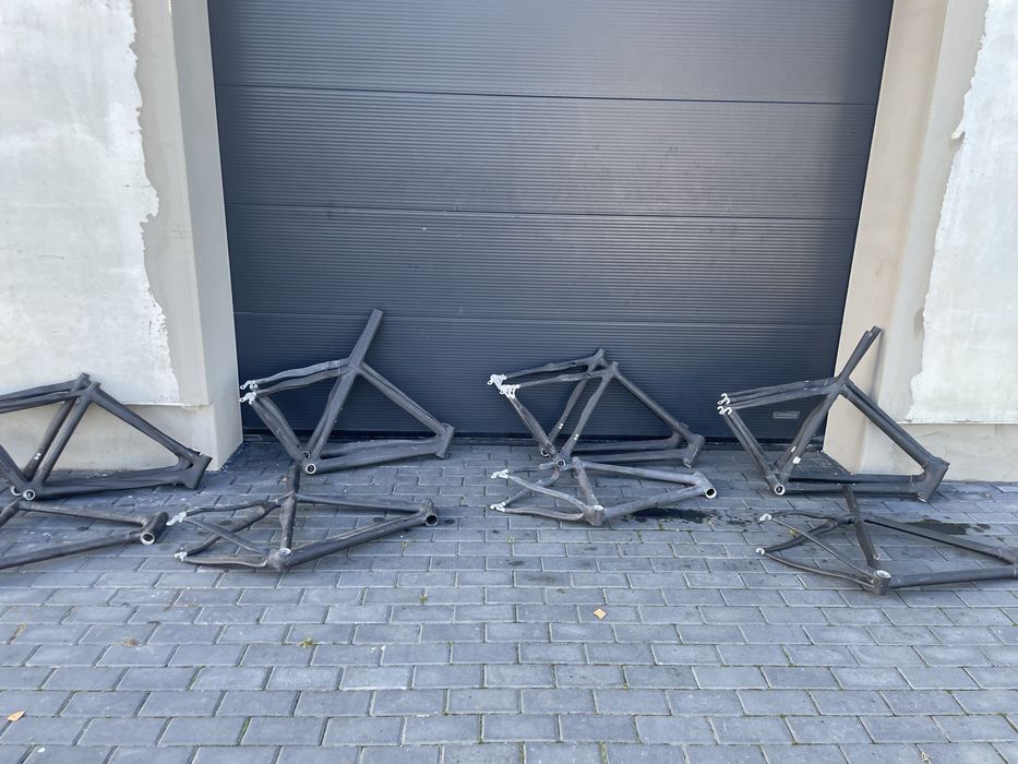 Ramy carbon szosa przelaj nowe + widelec