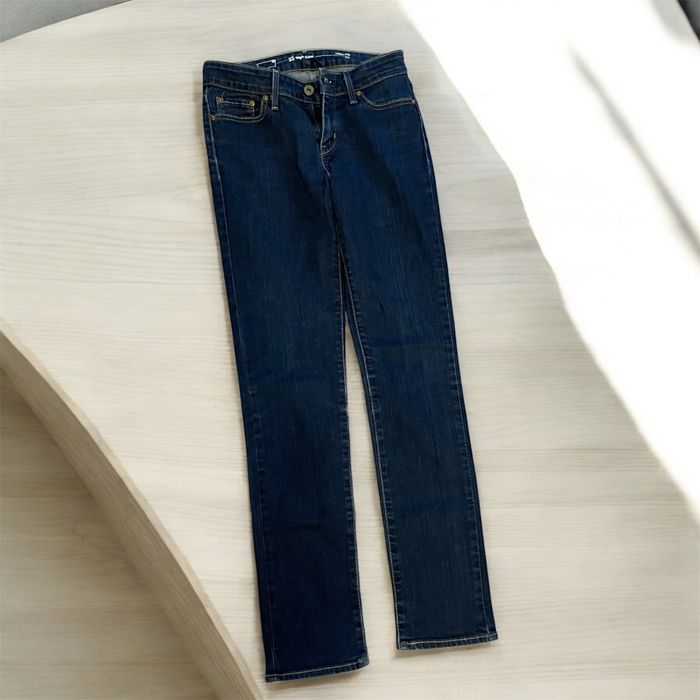 Джинси levis classic rise slight curve