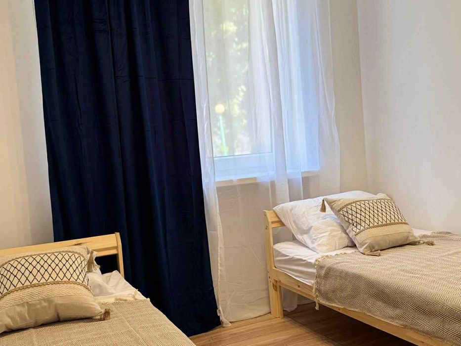 Apartament z balkonem dla pracowników – świetna lokalizacja