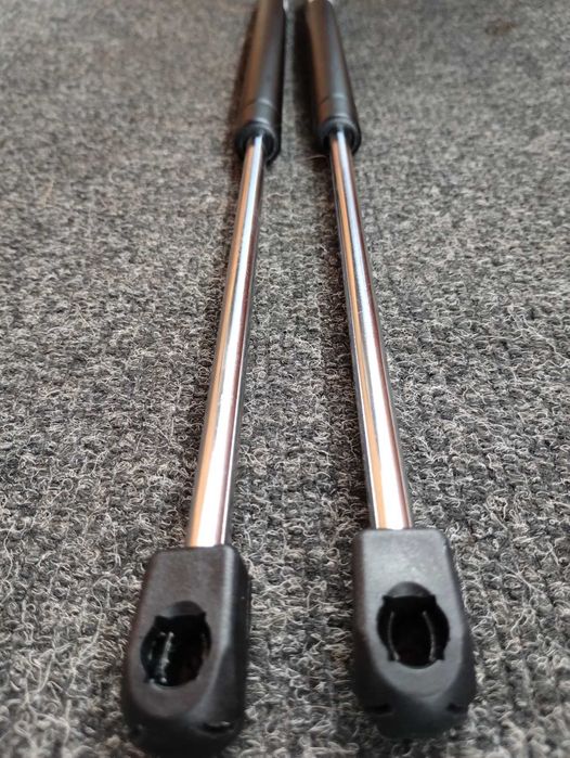 Газовий амортизатор газ-ліфт стійка для багажника Хетчбек 440 410N 2шт