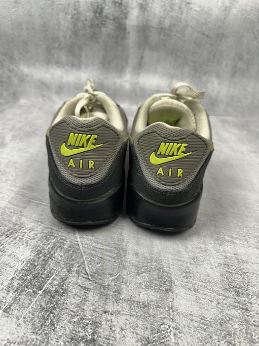 Nike Air Max 90 Szare Sneakersy Męskie z Neonowym Swooshem Volt