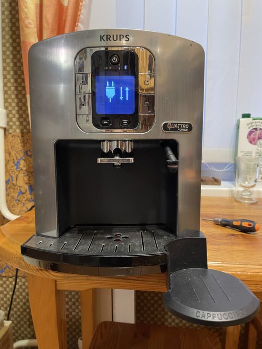 Кофе машина крупс під ремонт