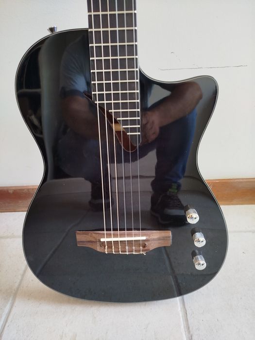 Guitarra Tanglewood EMDC8BK Thinline