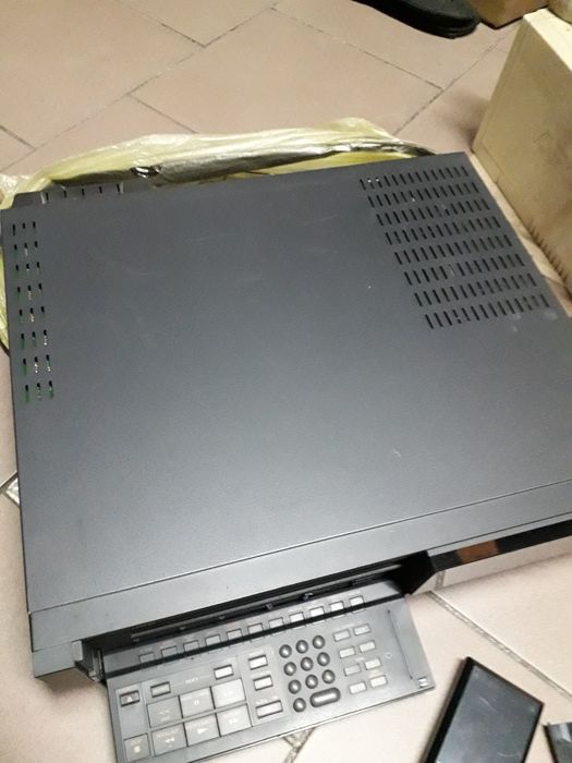 Magnetowid  JVC SVHS .model HR S5000EG