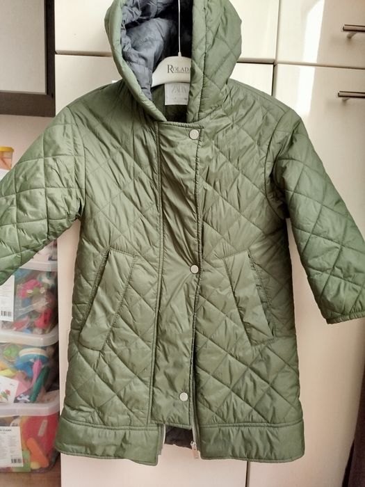 Пальто демисезонне на дівчинку 7років, Zara