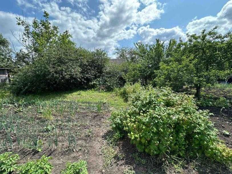 Харківська обл. Продається пів-будинку в Старому Салтові