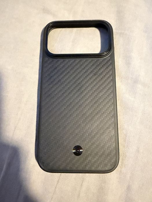 Spigen Enzo Aramid  Iphone 17 pro max