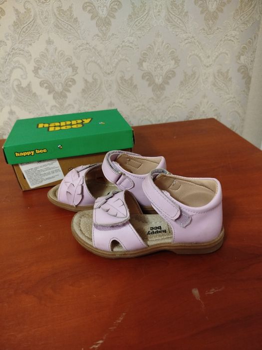 Босоніжки для дівчинки 27 розмір