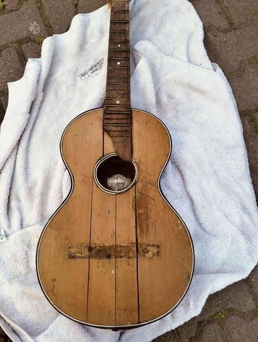 Sprzedam. Stara. Gitare johannes. Adleri