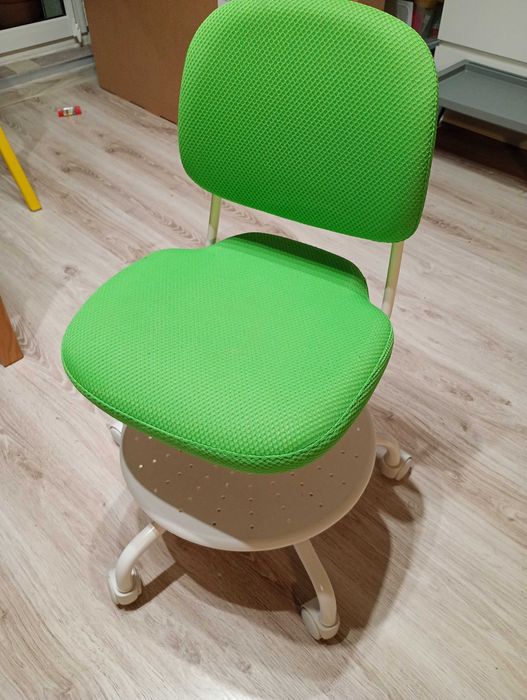 Regulowane krzesło obrotowe dla dzieci Ikea vimund