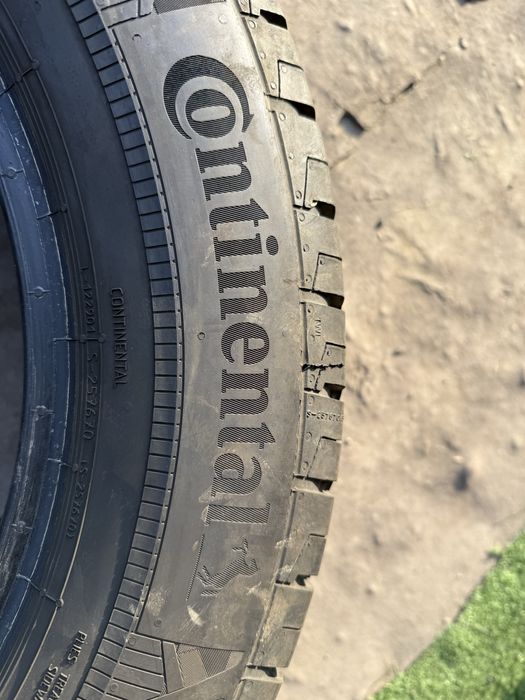 Резина Шини 235/60 R17C Continental Eco
