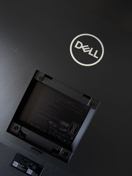 Monitor Dell P3221D 31.5" USB-C Hub | Stan Idealny | Komplet