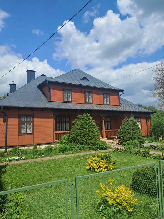 Malowanie elewacji, dachów i docieplenia.