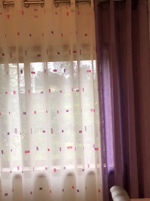 Cortinado em bom estado varão não incluido