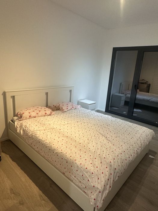 Cama com 2 gavetas e cabeceira