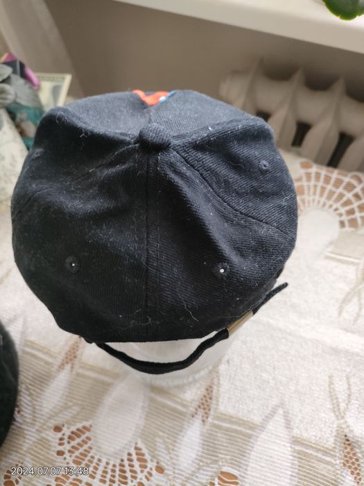 Czapki męskie lub młodzieżowe