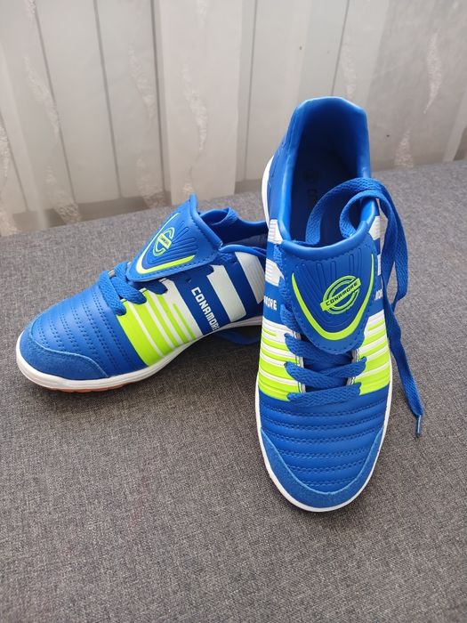 Продам кроссовки