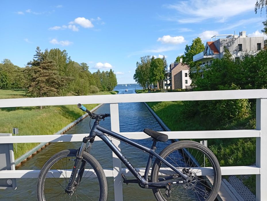 Na bikes zircus granatowy