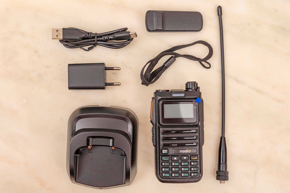 Radio portatil Iradio DM-UV4R, Digital! Novo na caixa.