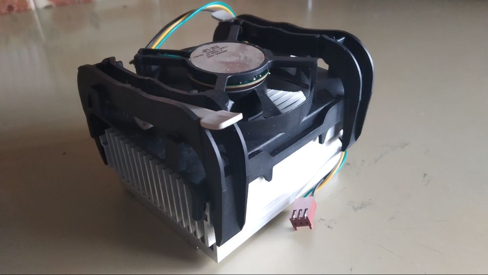 Intel Cooler for Slot 47864585122988545121