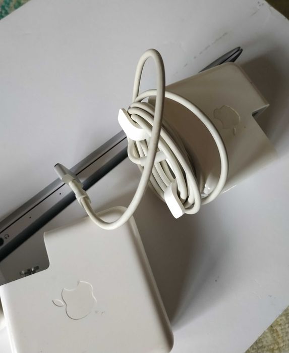 Зарядний пристрій Apple Tape c , Magsafe 2