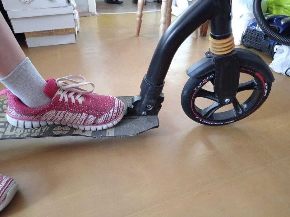 Дитячий самокат для дитини 8-16 років