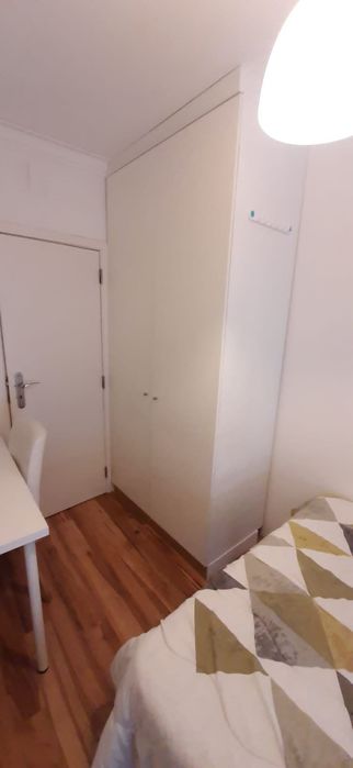 Quarto casal na GRAÇA. Centro Lisboa. Entrada imediata.
