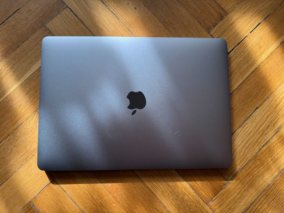 Apple MacBook Pro 13 2017 TouchBar