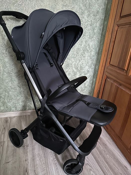 Прогулянковий візок Carrello Nova/ Карело Нова