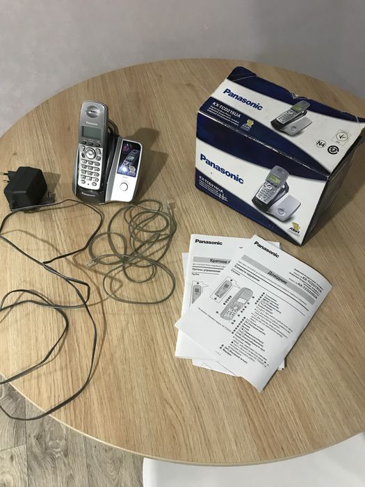 Продаеться телефон panasonic