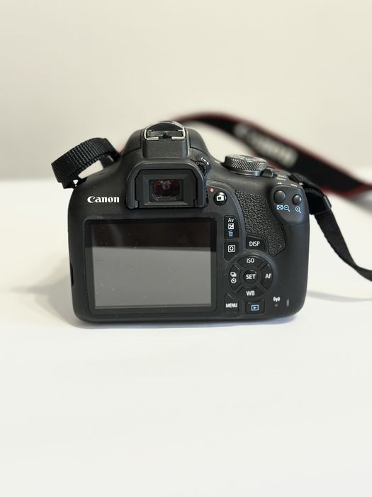 Canon EOS 2000D + 2 об’єктиви (50mm 1.4) + рюкзак | Готовий комплект