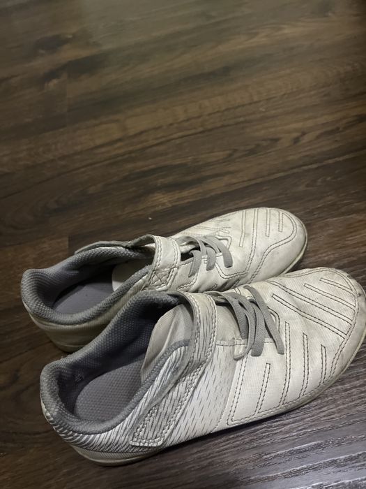 Сороконіжки 32, Туфлі 34-35