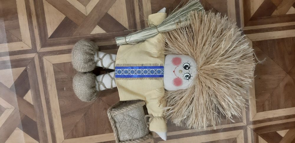 Домовенок Кузя,кукла на чайник,украинская парочка,веник-оберег,магниты