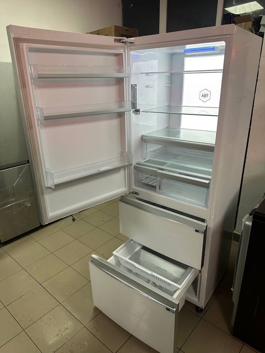 Холодильник Side-By-Side Haier A+++ 2023 рік