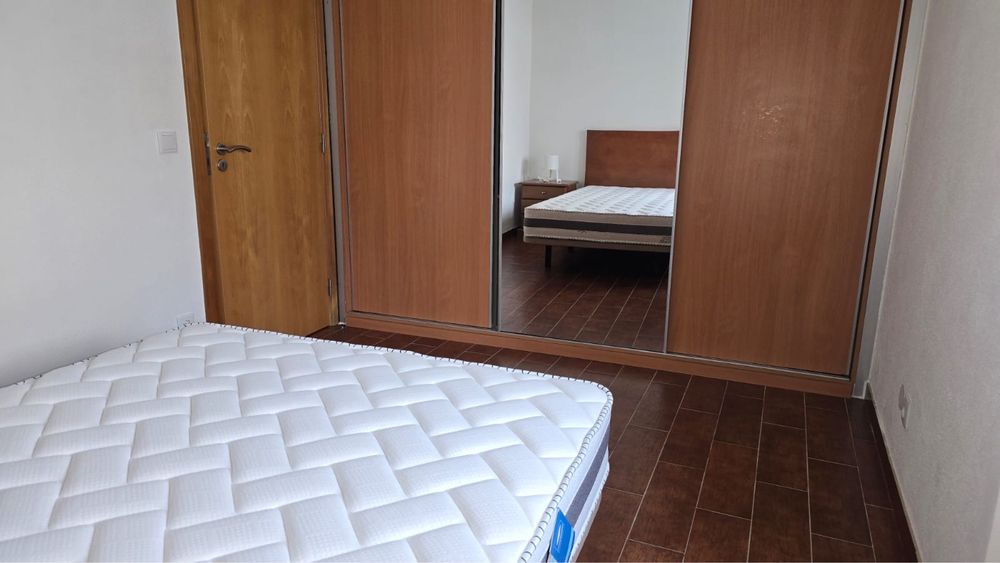 Casa térrea T1 Remodelada no Centro de Santarém- Junto ao W Shopping