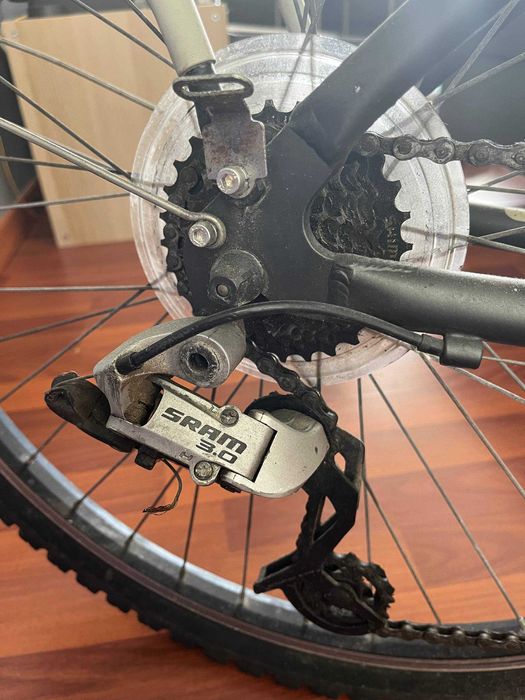 Bicicleta urbana feminina com bagageiro roda 26