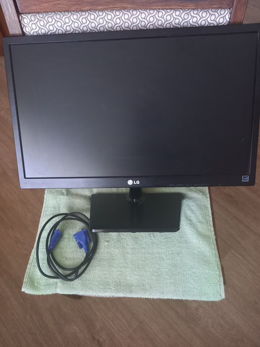 Манитор LG 22М37А