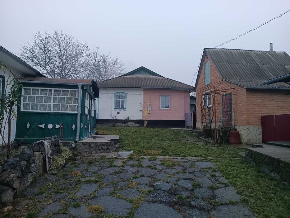 Продаж чистої та охайної частини будинку