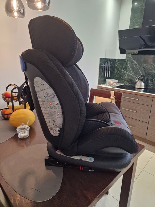 Fotelik samochodowy z isofix