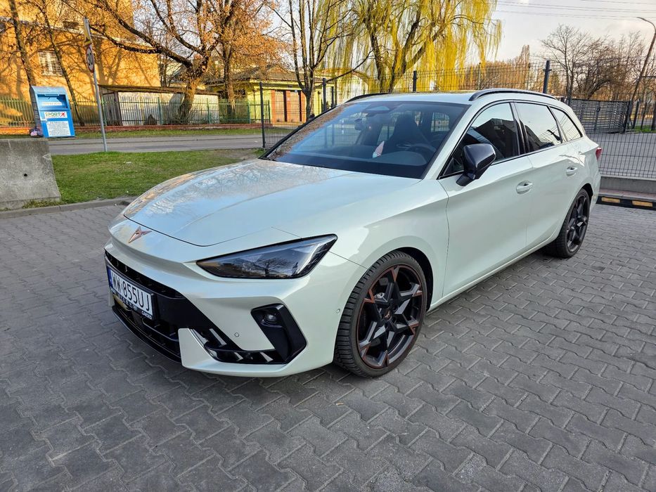 Cupra Leon Sportstourer VZ 2.0 333km 4x4 | Rata 2644 zł netto | Cesja | Pakiety